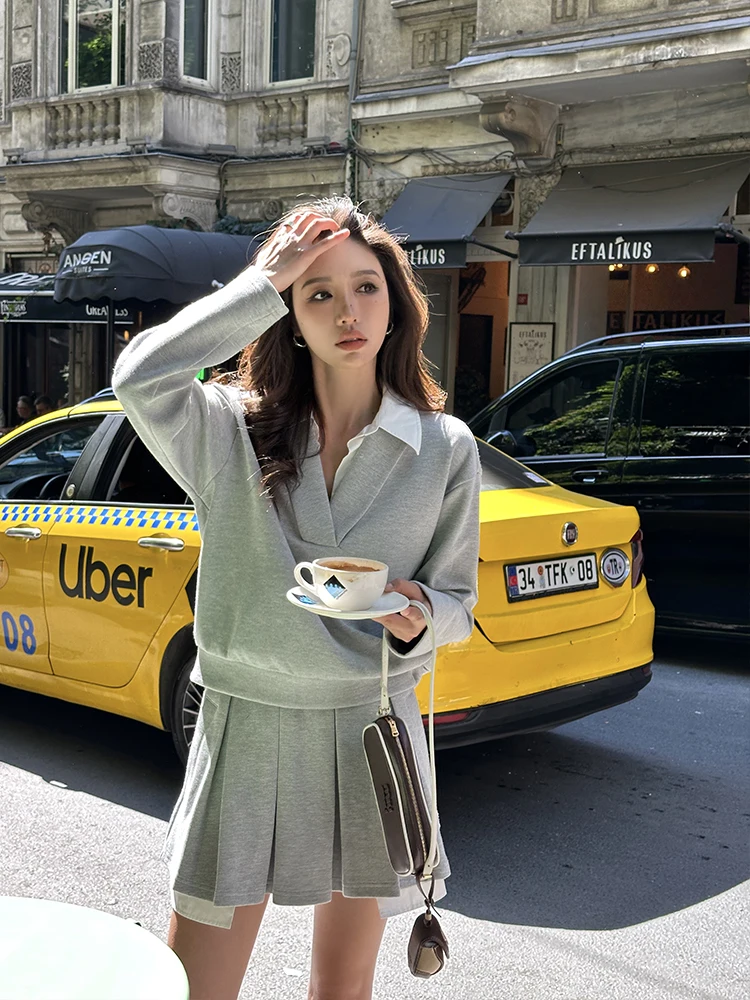 

Комплект: свитшот ZQ с цветными блоками и плиссированная юбка с длинными рукавами и спущенным плечом для женщин, повседневный осенний наряд