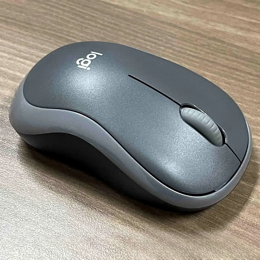 Беспроводная мышь Logitech M185/M186, игровая/офисная мышь, подходит для маленьких рук, USB, Windows/Mac/Chrome OS/Linux Беспроводная мышь Logitech M185/M186, игровая/офисная мышь, подходит для маленьких рук, USB, Windows/Mac/Chrome OS/Linux