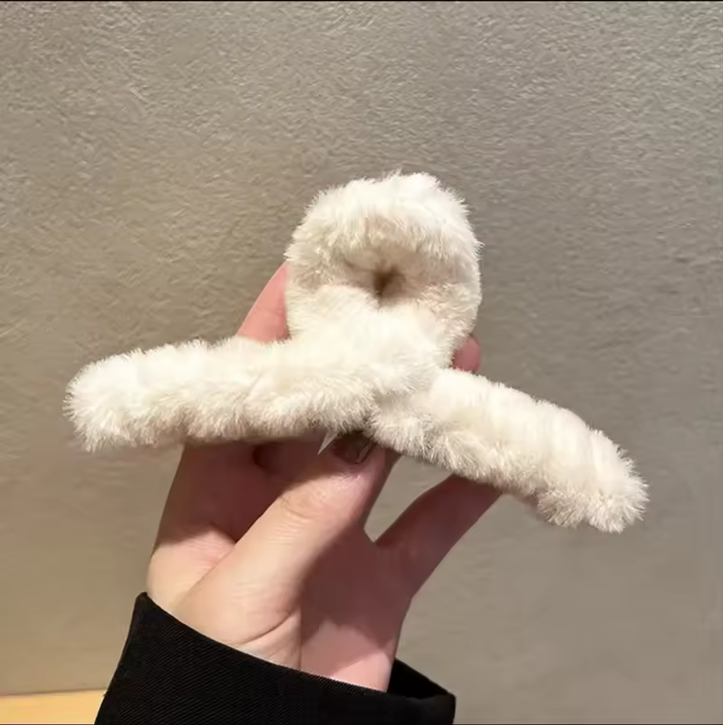 Winter Faux Fur Hair Claw for Women Elegant Acrylic Crab Barrette Hairpin Girl-Hair Accessories Furry Headwear Hair Claw Clip - Image 15