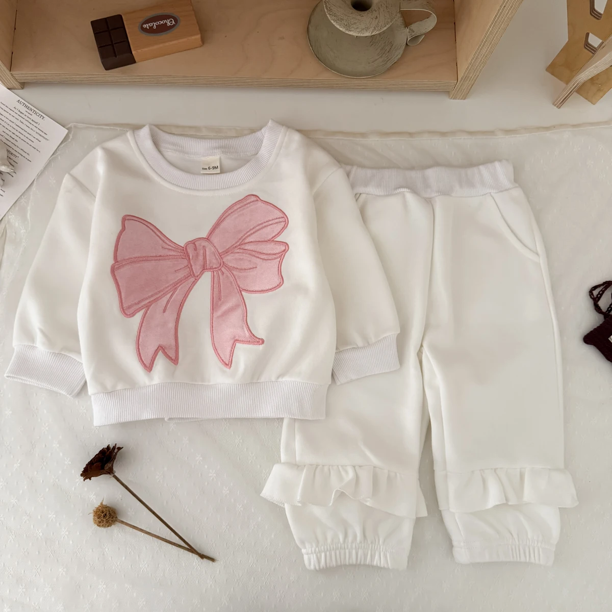 Spring Autumn Sweet Baby Girls 2Pcs Set Big Bow Applique Sweatshirt Ruffle Hem Cuffed Jogger Kids Outfit