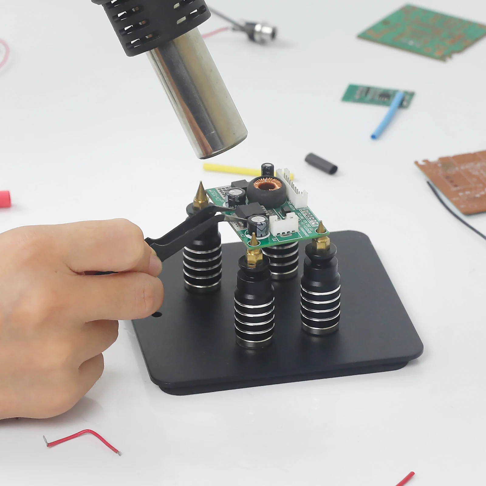 NEWACALOX Magnetic PCB Circuit Board Holder  4 Bullet Head Clamp Soldering Helping Hands Tool Repairing Welding DIY Stand