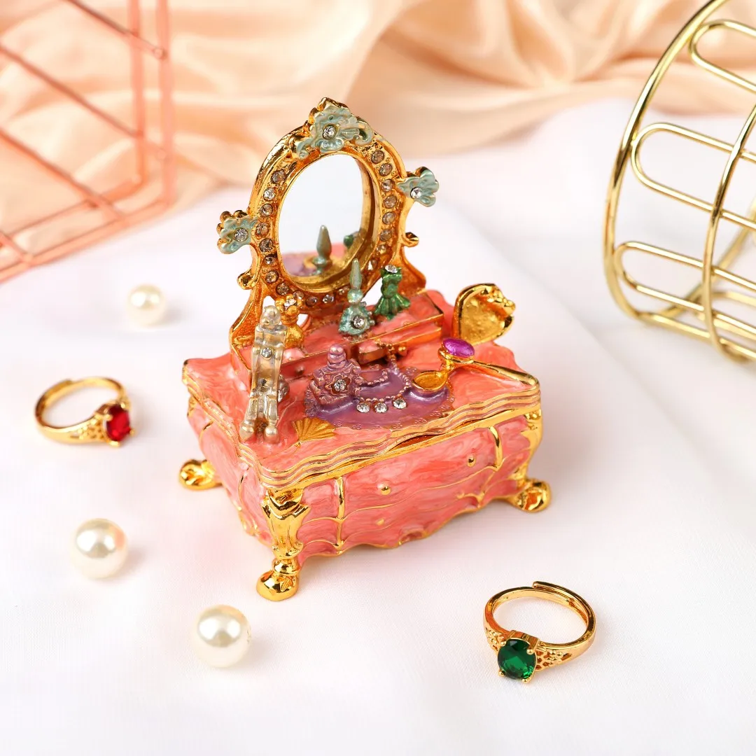 QIFU New Arrive Craft Beautiful Colorful Lady Dresser Metal Jewelry Boxes