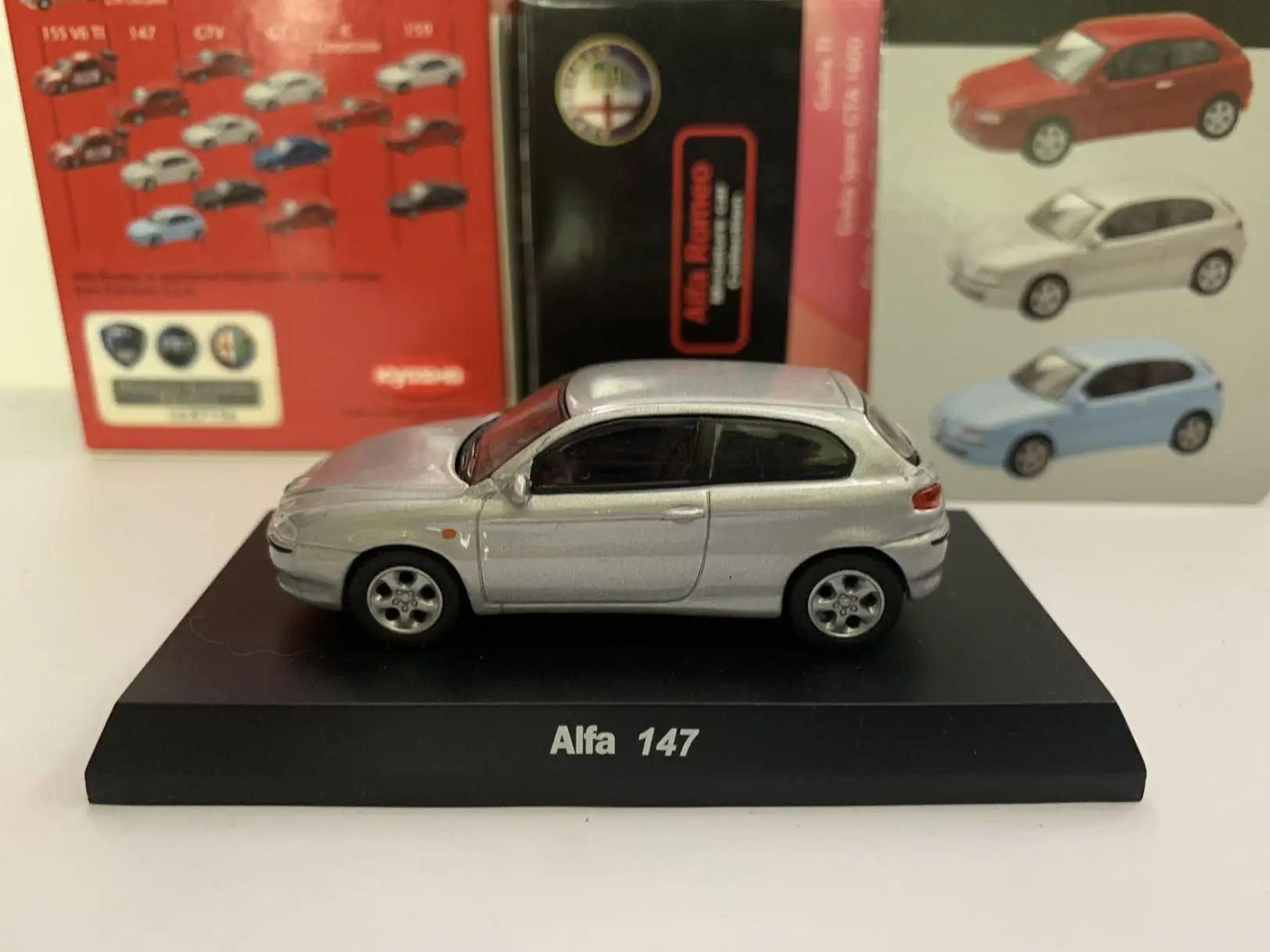 

Коллекция KYOSHO Alfa Romeo 147, литой под давлением сплав, модель украшения автомобиля, игрушки