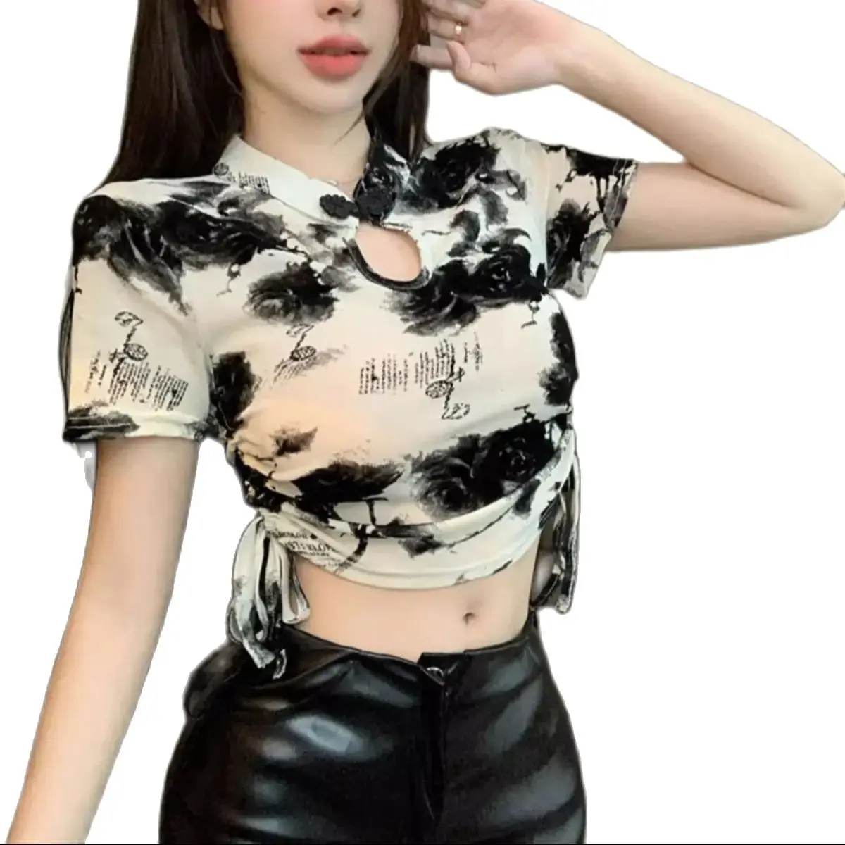 High Quality Women'S Buckle Chest Hollowed Out Design Vintage T-Shirts Ink Painting Tops Short Sleeves Drawstring