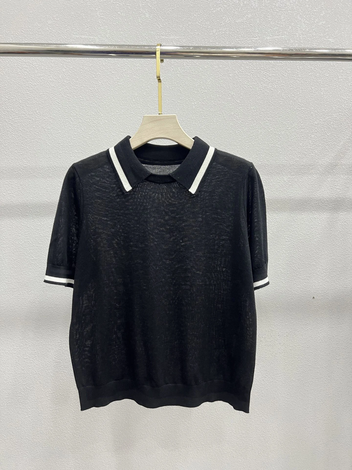 

2026 Spring/Summer New Arrival High-Quality Solid Color Retro Style Polo Collar Top For Women