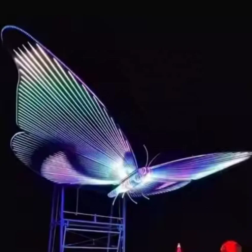 LED Vliegende Mariposa met Lichtgevende Vleugels Groot Interactief Buitendisplay voor Aantrekkelijke Attractie-apparatuur