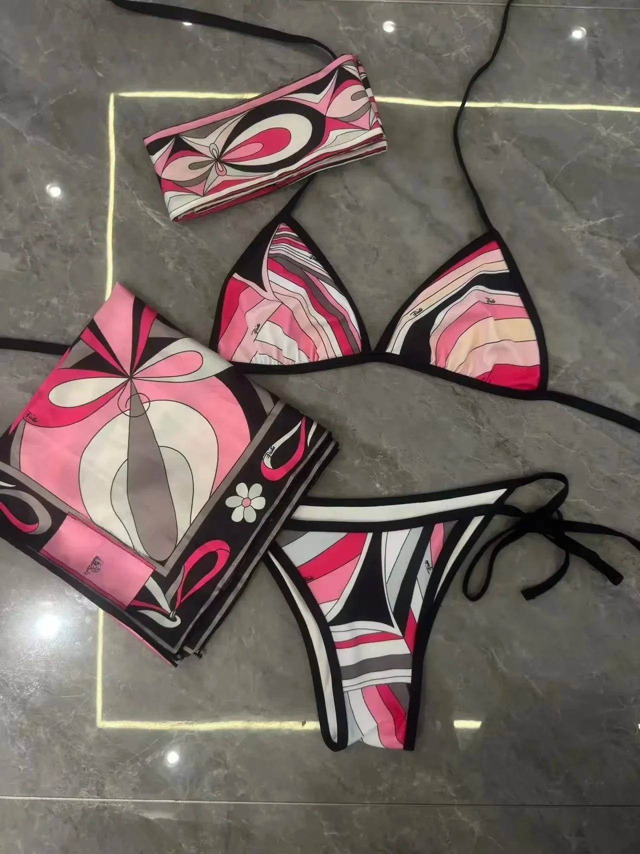 2025 بيكيني ملون للنساء وشاح ملابس سباحة ردائه ملابس السباحة عقال بحر مخطط ثوب السباحة