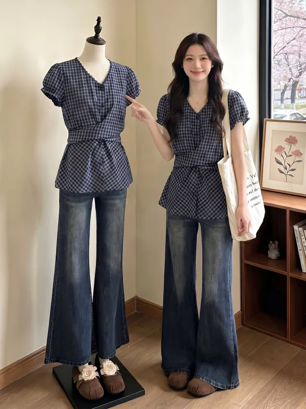 

Blue Plaid V-neck Short-sleeved Shirt Women's Fashion Korean Style Loose Fit Summer New Arrival Age-defying Waist-cinching Top