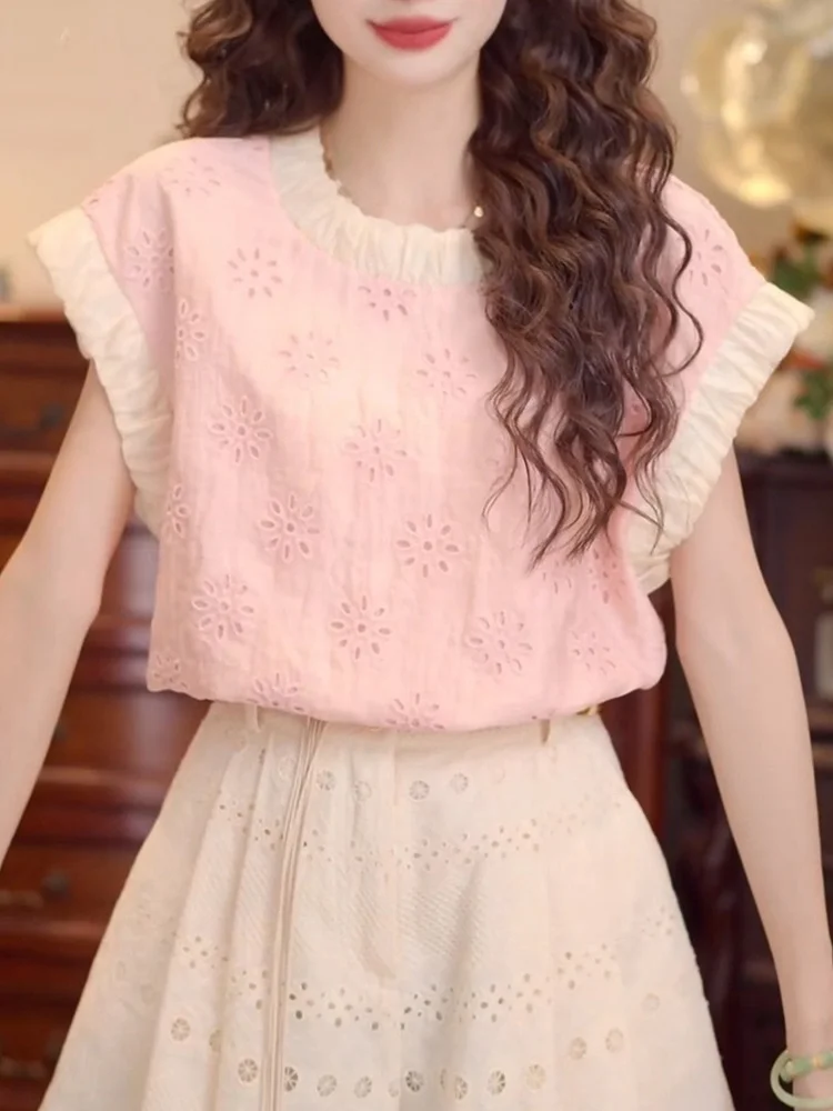 

Sweet Floral Hollow out Small Flying Sleeve Shirt Women's Summer New Style Wooden Ear Splicing Personality Top Casual Wind