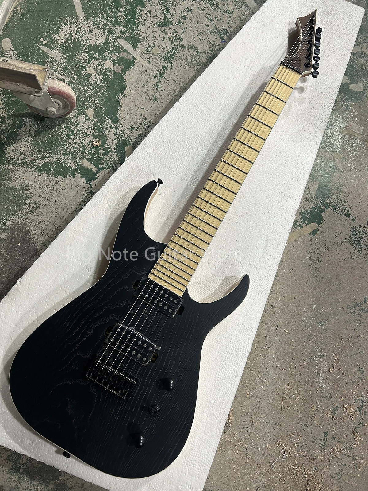 Factory Matte Black 7 Strings Electric Guitar Maple Fretboard HH Pickups Black Hardwares Ash Body Customizable