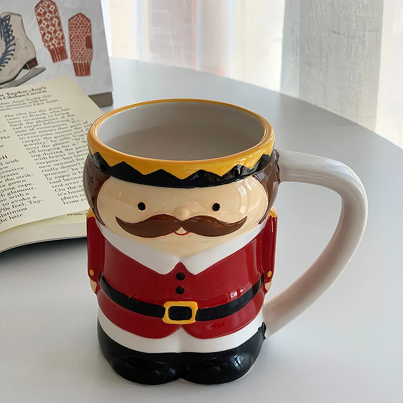 Cute king soldiers hand-painted underglaze ceramic water cups breakfast mugs cute cartoon cups coffee cups.