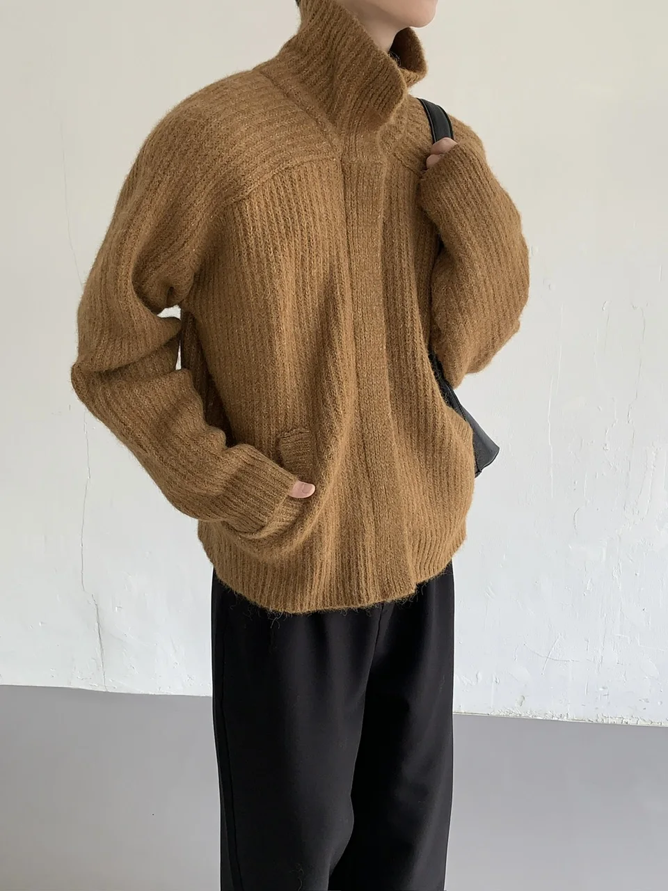 Men's 2025 Winter New Thickened Stand Collar Zipper Cardigan Sweaters Men's High-end Knitted Sweater Fashion Solid Color Jackets