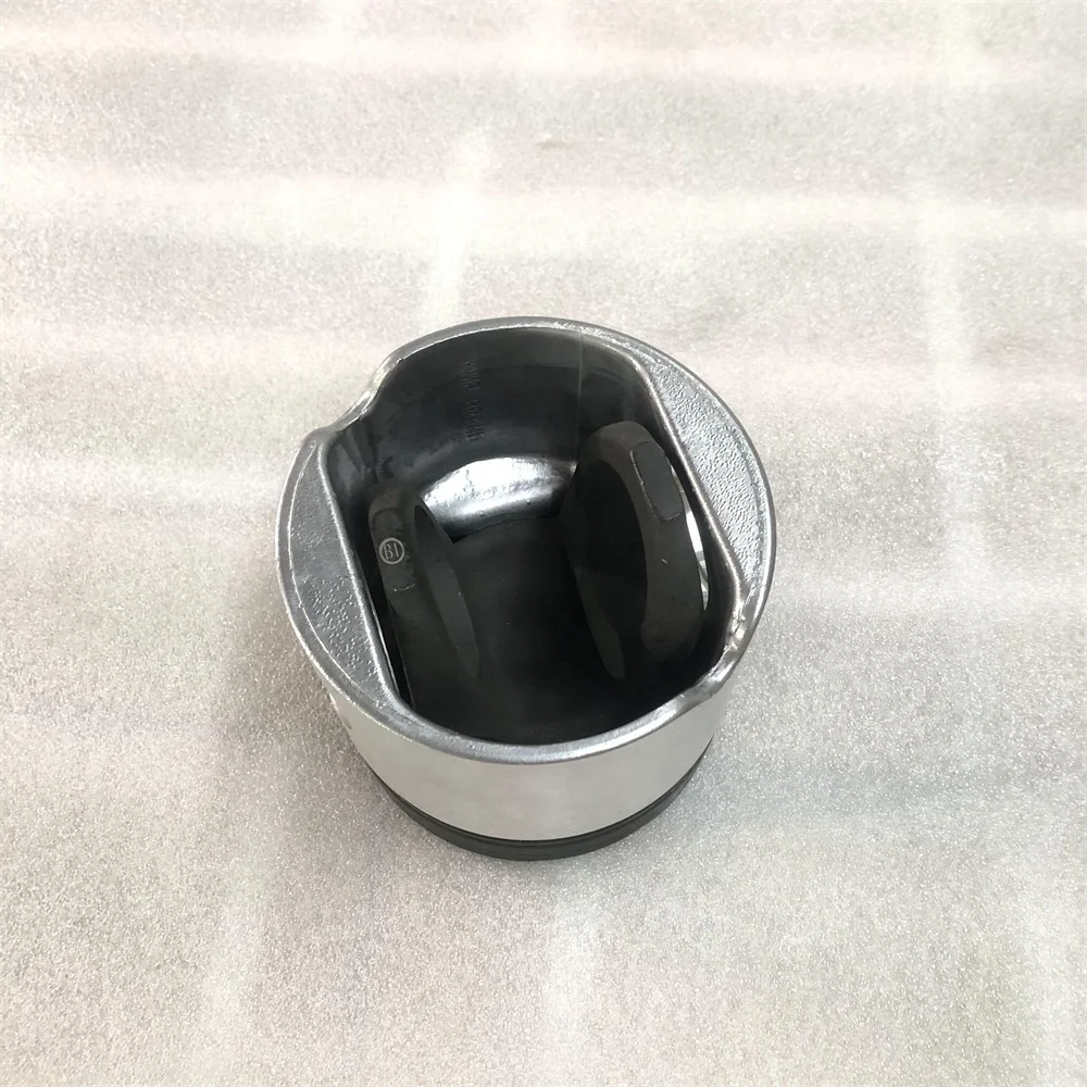 カミンズ 6L シリーズアクセサリーディーゼル耐久性のあるエンジン分割ピストン 4941395 スポットに適しています