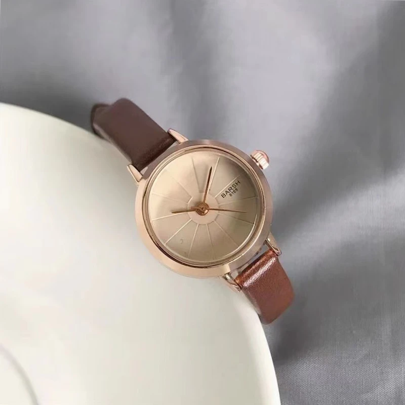 Ретро винтажные студенческие часы для женщин, простые маленькие круглые циферблаты, высококачественный кожаный ремешок, кварцевые наручные часы Relogio Feminino