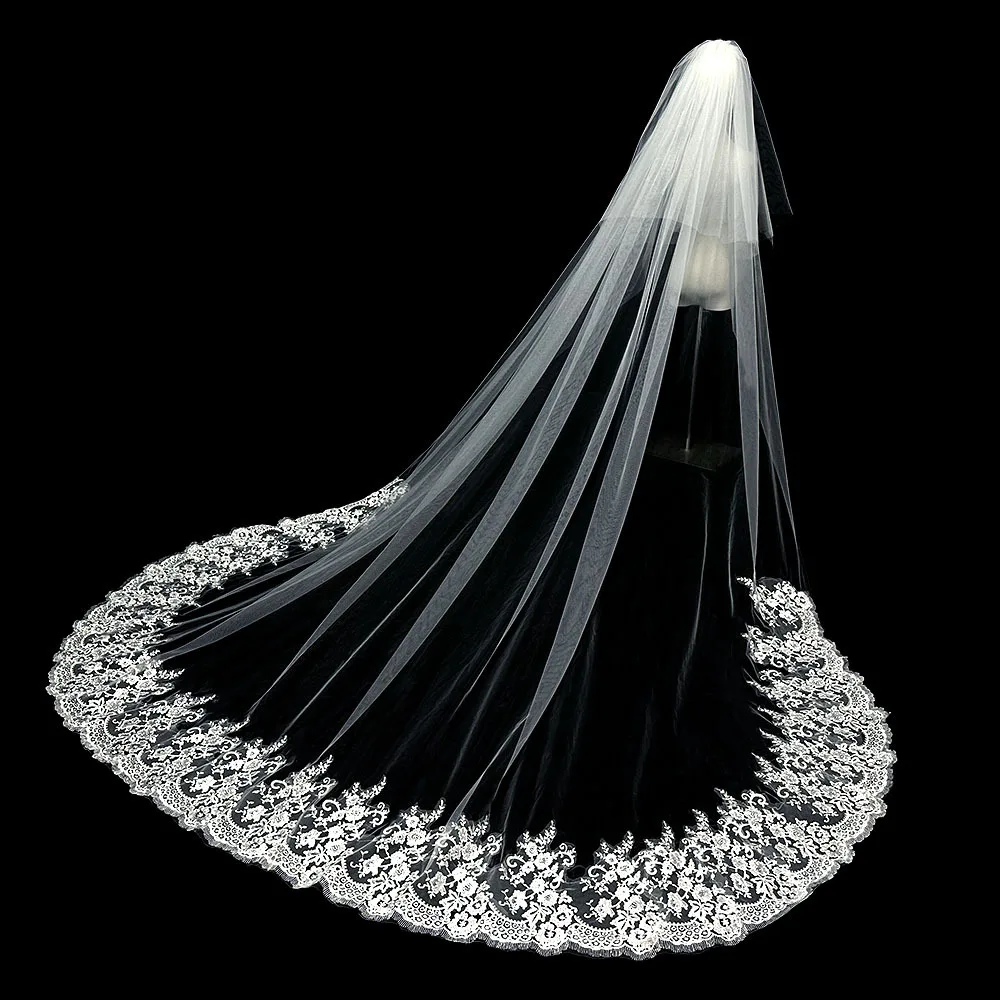 Lace Wedding Veils High Qualiy Tulle with Lace Applique Bridal Veils with Comb 2 Options