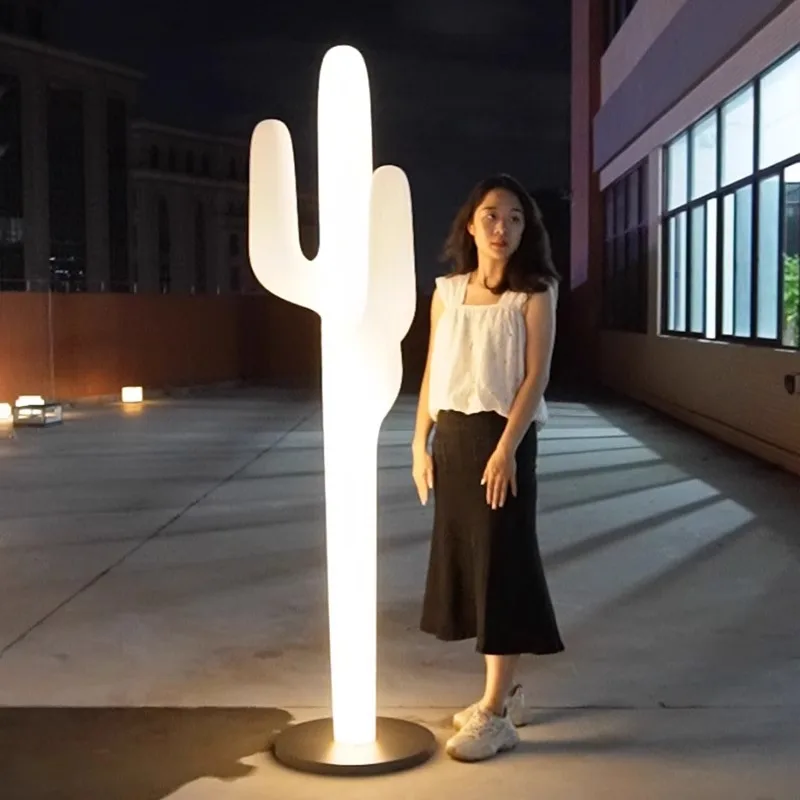

Outdoor Lights Garden Villa Terrace Lawn Floor Lights Creative Design Cactus Creative Landscape Lights