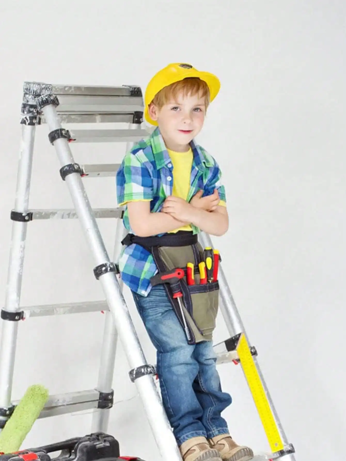 1PC Fireman Chief Safety Helmet Firefighter Hat Cap Toy Yellow Construction Hat Plastic Hard Hat Toy Construction Worker Helmet