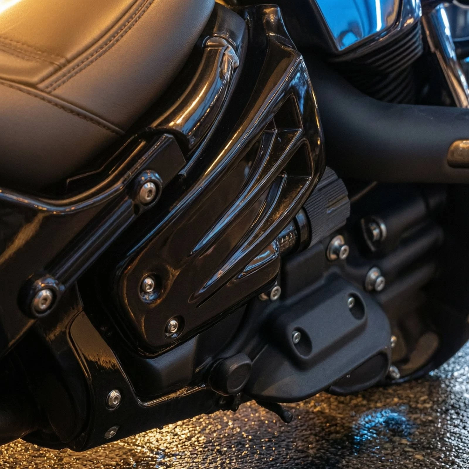 Motorcycle Battery Side Covers Shielding Motorcycle Battery Covers Side Panel Cover Bolt-on Oil Tank Cover Direct Replacement