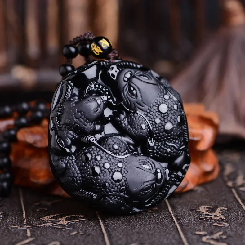 

Natural Obsidian Three foot Golden Toad Pendant Necklace Charm Jewellery Fashion Accessories Hand-Carved Amulet Man Luck Gifts