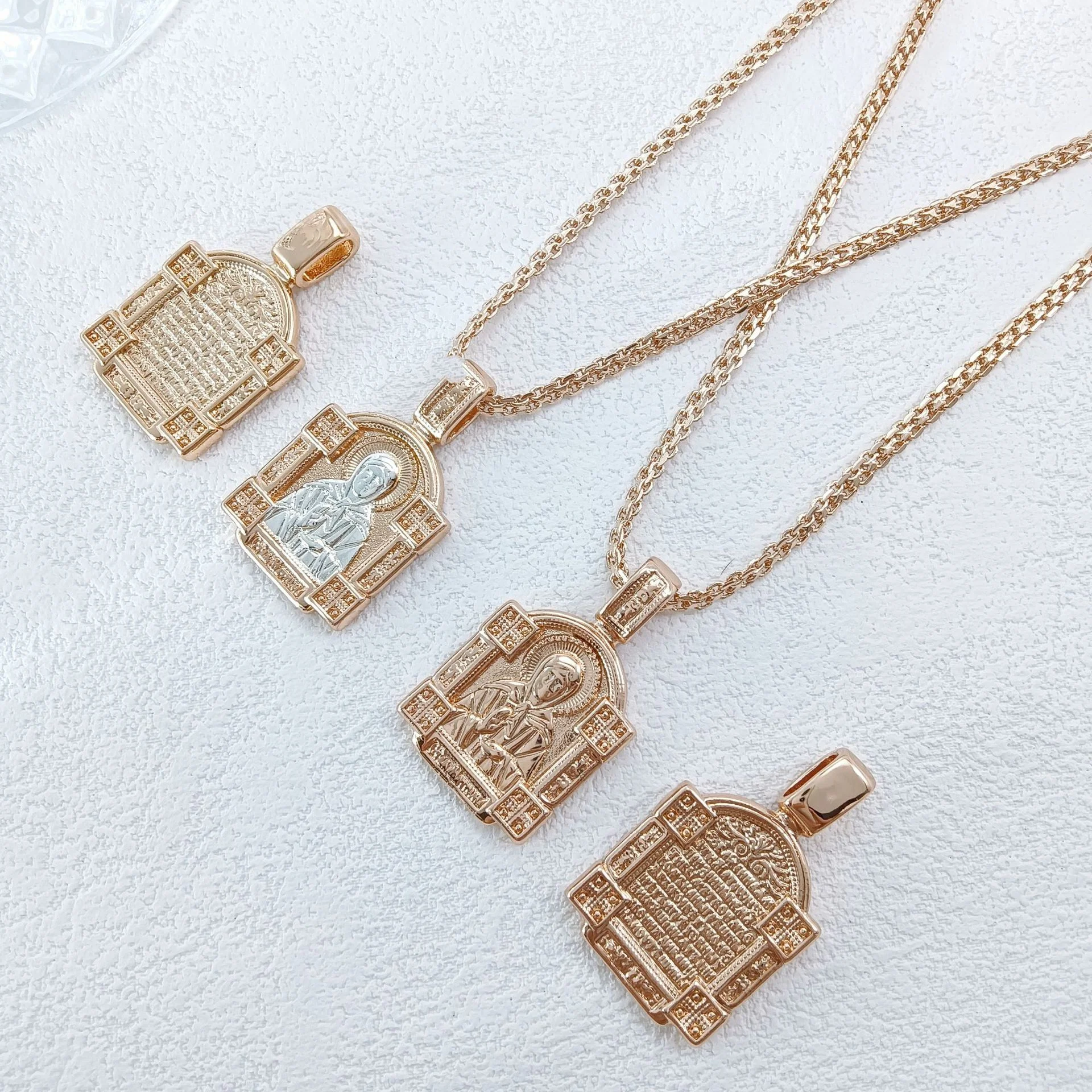 قلادة صليب يسوع الأرثوذكسي، مط - مراجعة Cross Pendant Necklace Gold وسعره