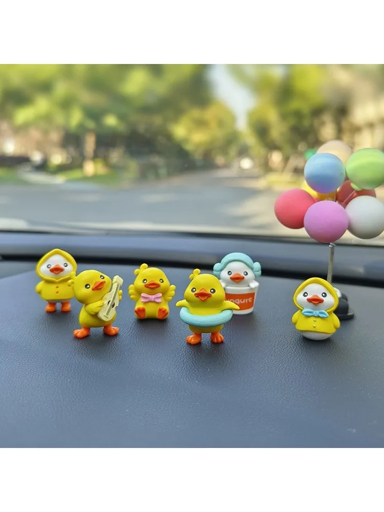 6szt Figurka Anime Mała Żółta Kaczka Model Dekor Śliczne Ozdoby montowane na samochodzie Akcesoria do deski rozdzielczej dla dziewczynek Prezenty — zdjęcie 2