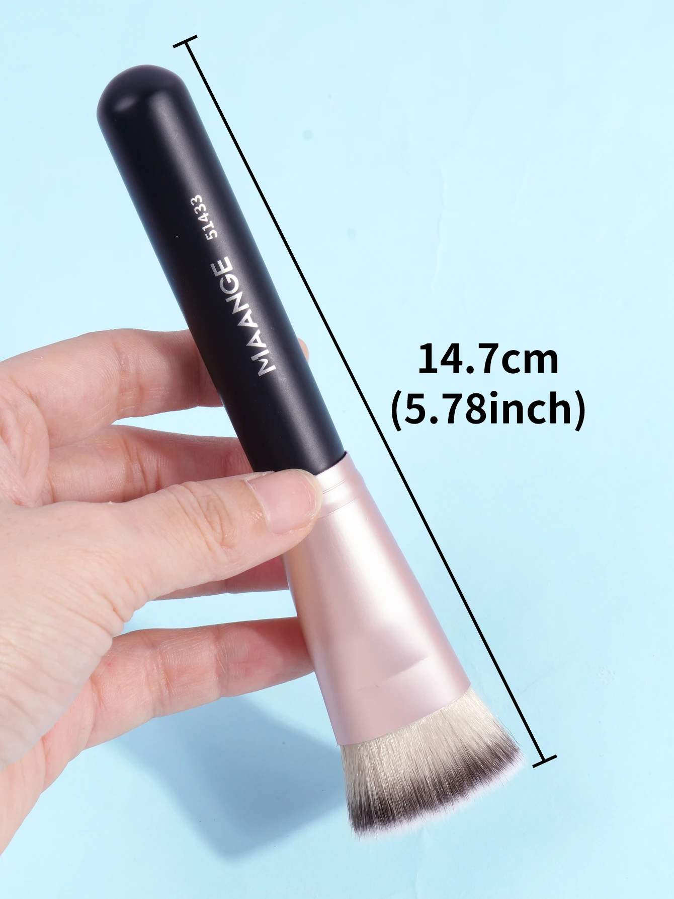 MAANGE 1PCS pennelli per trucco pennello per fondotinta Kabuki piatto per crema liquida in polvere contorno Blending strumenti portatili per la bellezza del viso