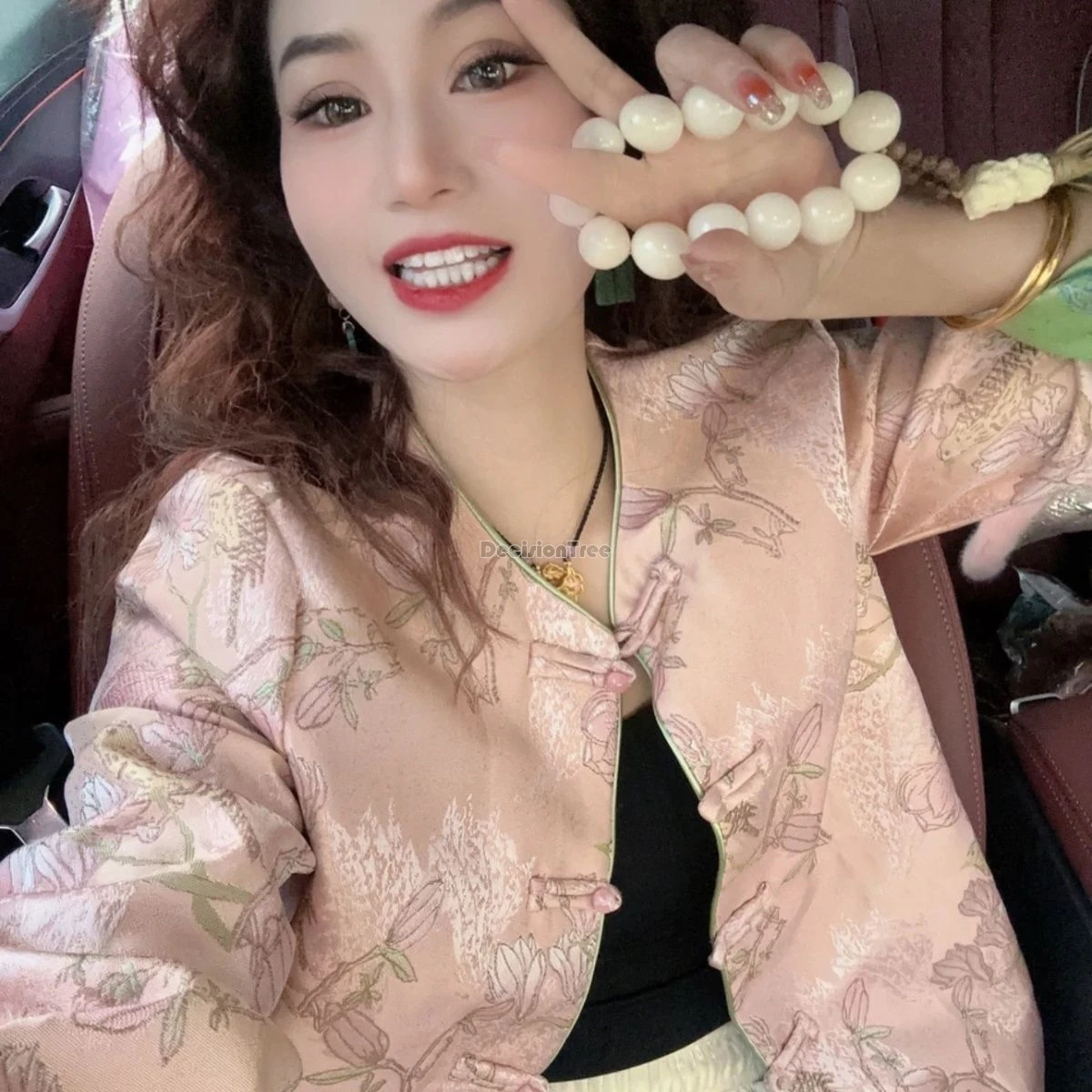 

2025 improved chinese style brocade tang suit coat fashionable popular casual lady cardigan vintage printing disc buckle coat