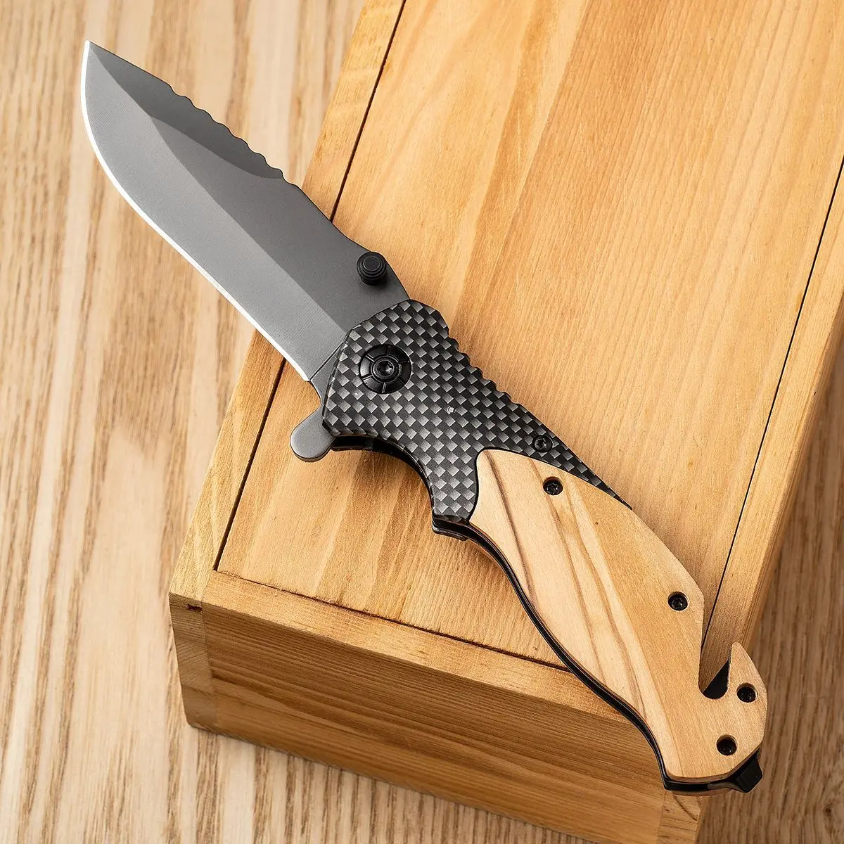 Steel Outdoors Folding Knife for Men High Hardness Self Defense Survival Military Tactical Pocket Knives Wooden Knife Handle