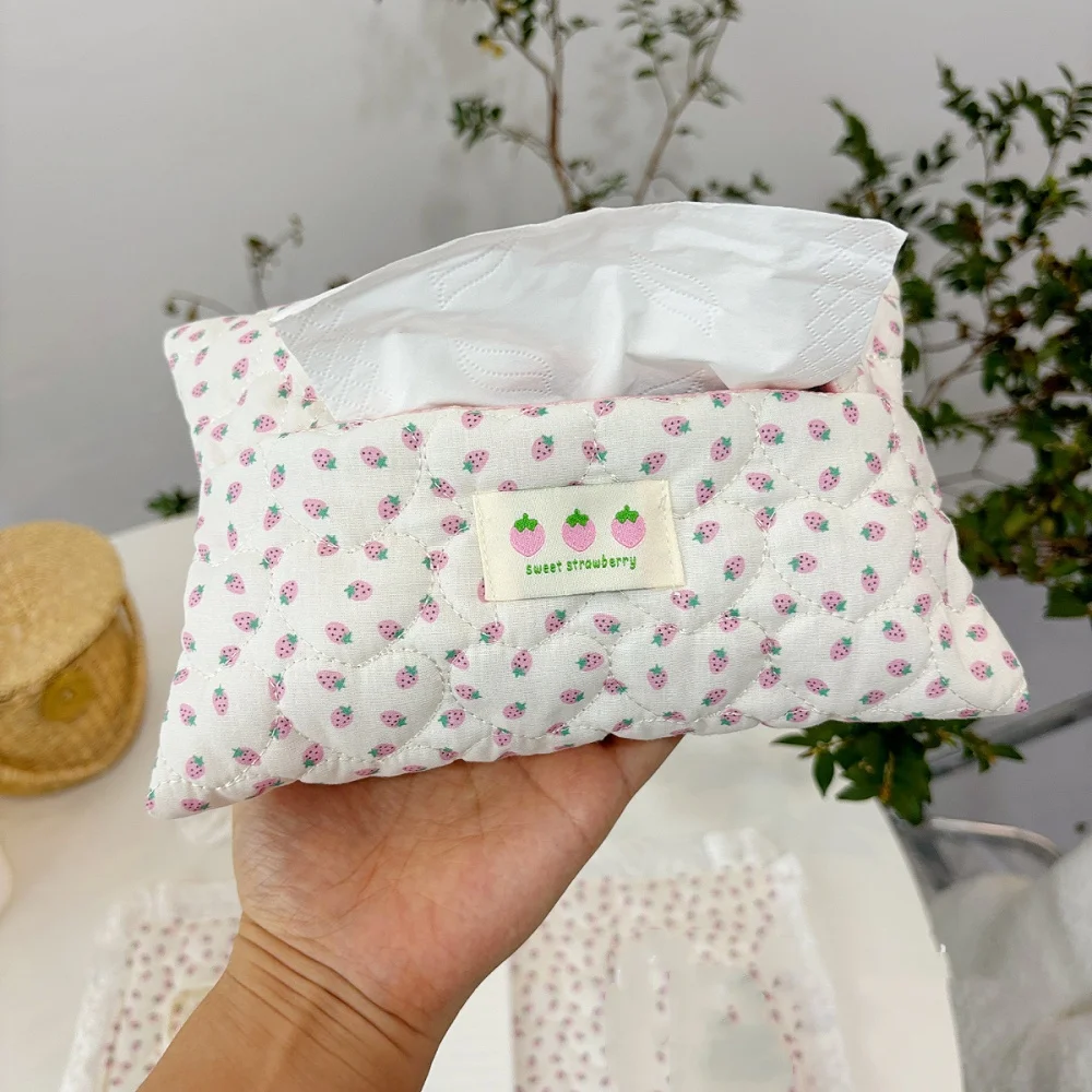 Sweet Heart-Shaped Quilted Strawberry Pattern Tissue Holder - Home Decor Tissue Box