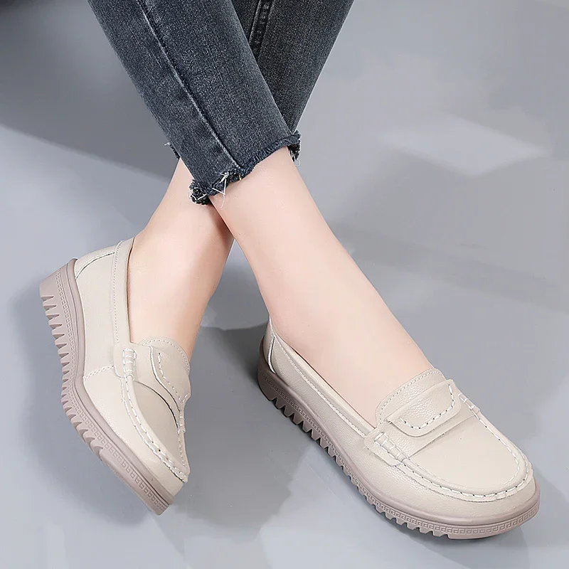 Slip-on Loafers Ladies Moccasins Sneakers Flat Shoes Zapatos Mujer Big42 Leather Flat Shoes for Women Elegant Comfortable Casual