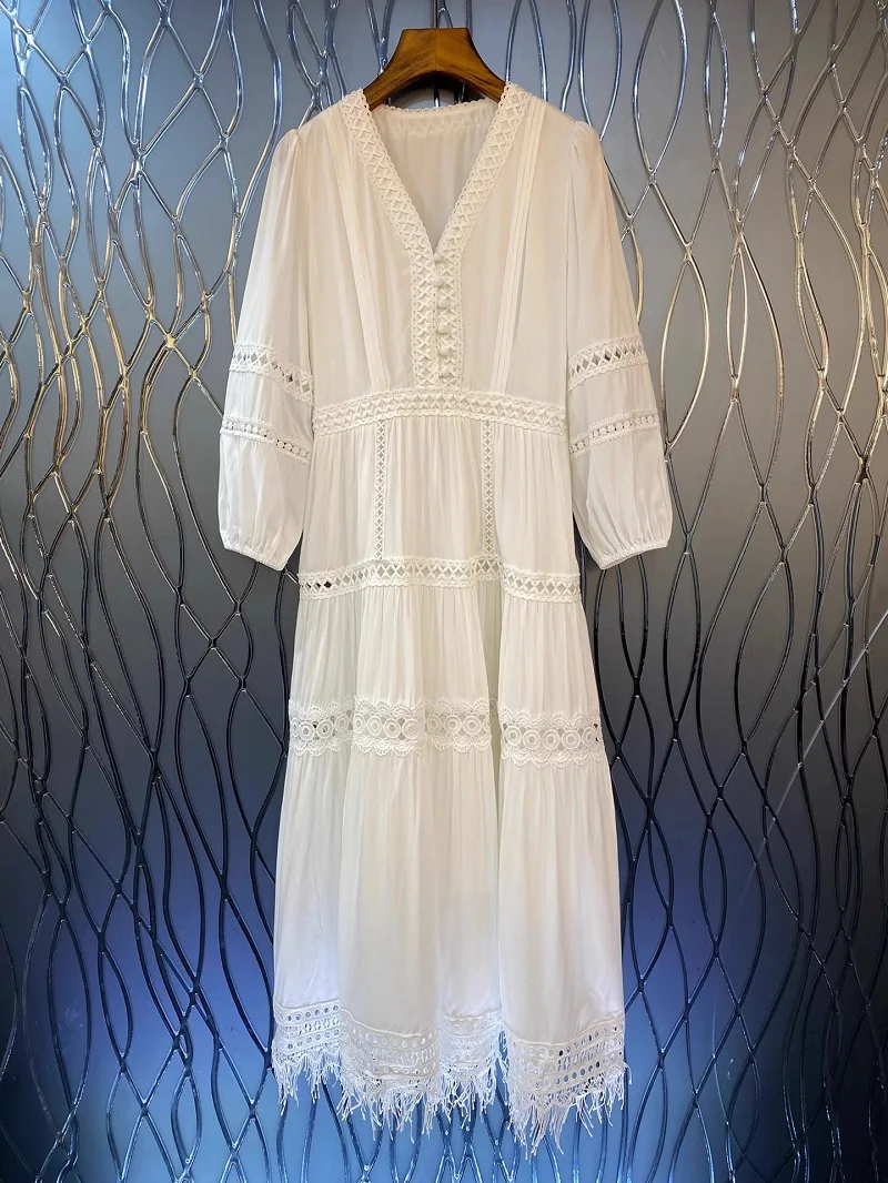 

Top Quality New Cotton Dress 2024 Spring Luxurious Lady V-Neck Lace Embroidery Patchwork Long Sleeve Mid-Calf White Beach Dress