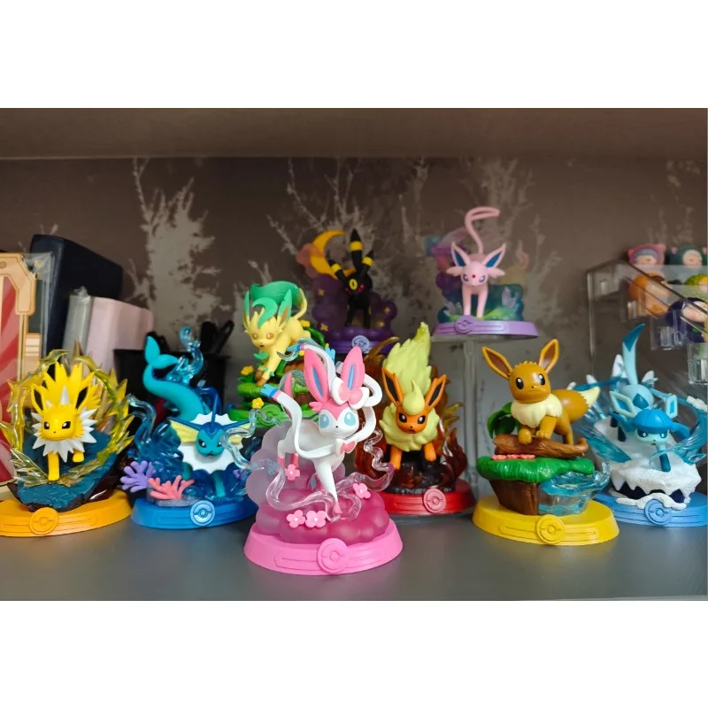 Eevee Sylveston Umbreon Adventure 9 Borse Monster Blind Box Action PVC Doll Collezione di giocattoli a sorpresa Regalo per i fan