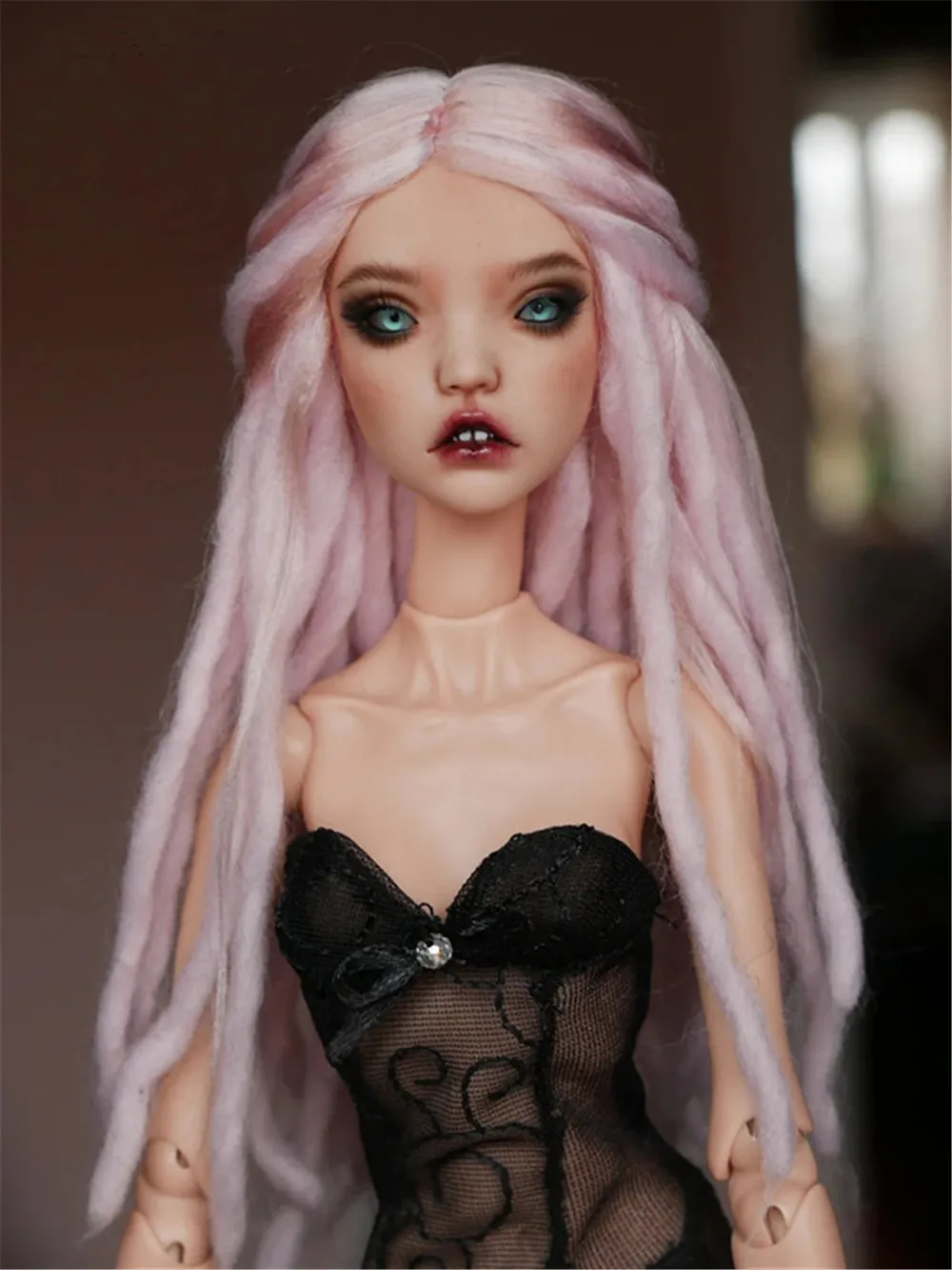 New sd Special Girl bjd dolls 1/4 Russian kunis  Premium Resin female give eyeball joint spot makeup