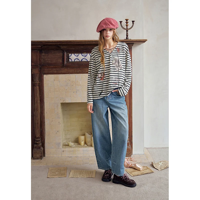 ELFSACK Women Striped Top with Bear Graphic Print, V‑Neck Lace‑Up Loose Blouse for Daily Wear