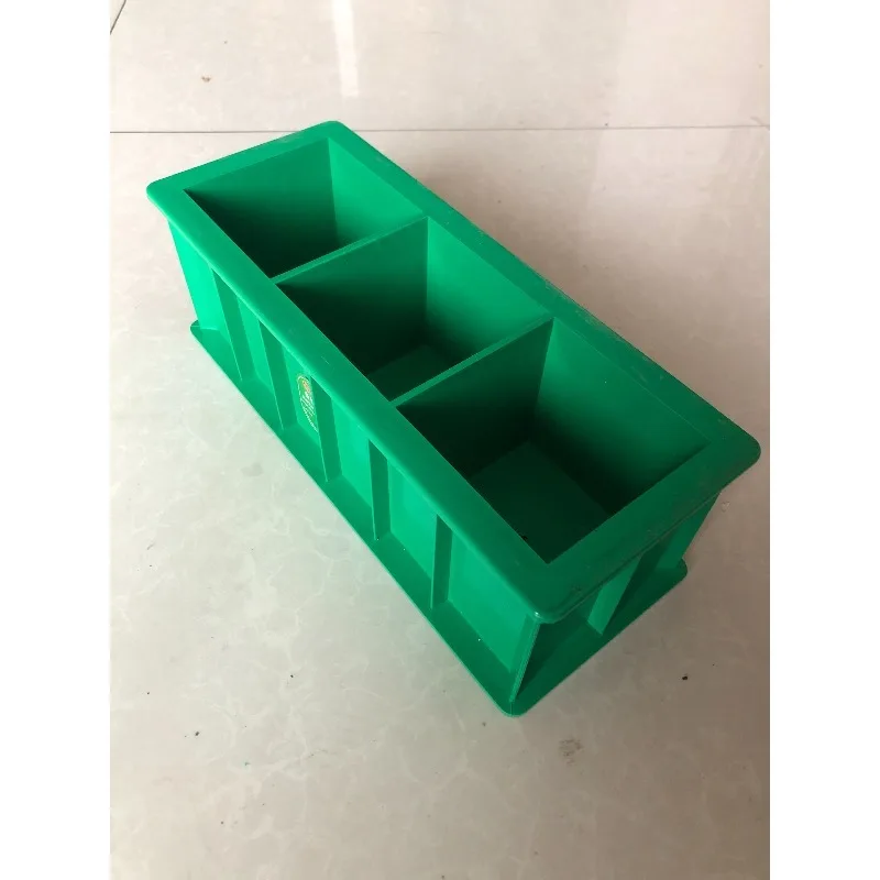 Thickened concrete pressure test mold 70.7 mortar test block box mold 100x100x100 triple/1PCS