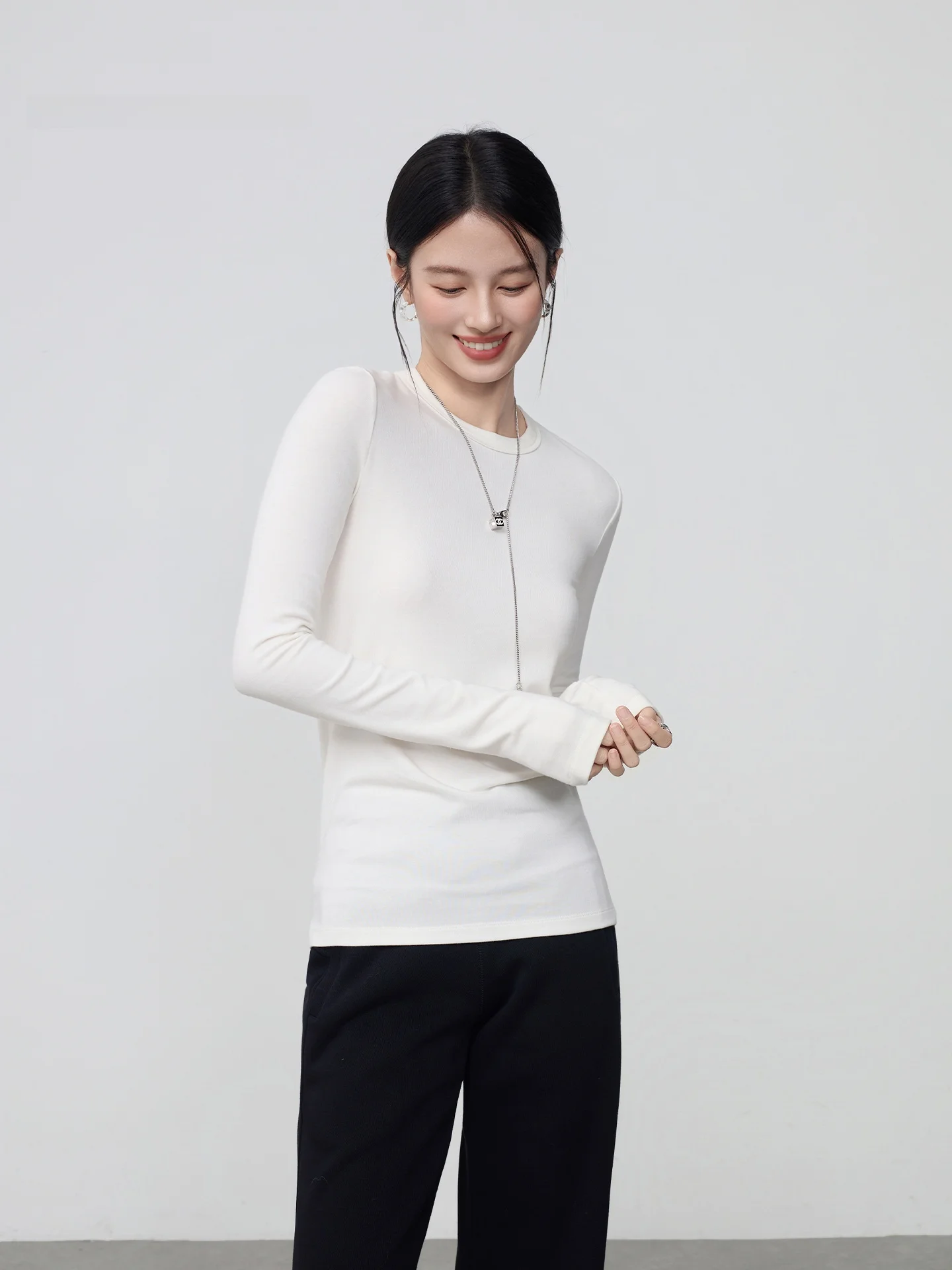 

Comfortable Long Sve Floing Smooth mat Sle Base Layer T-irt Li Ynuo Moprobably Casual Wear Universal Fit Ladi...
