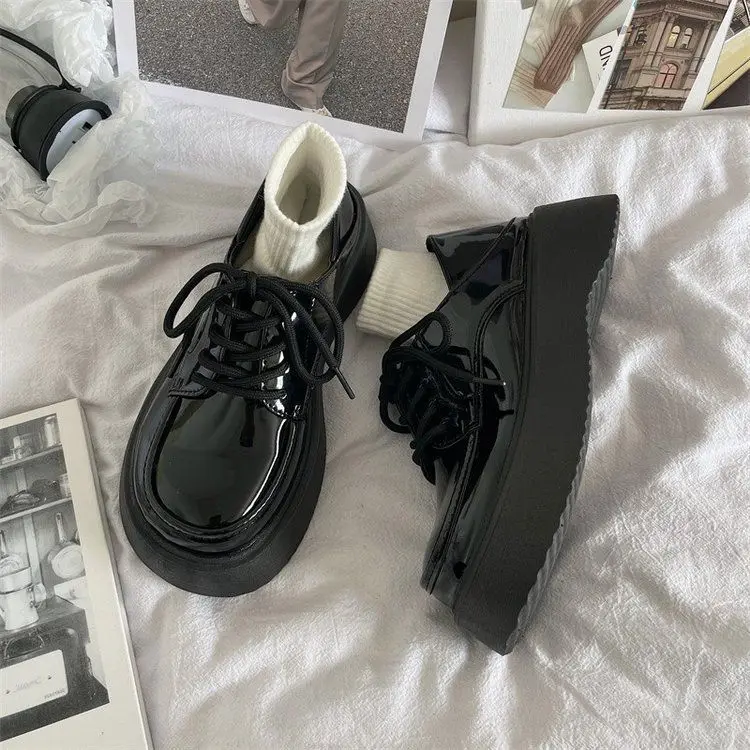 “British - Style” Patent - Leather Lace - Up Chunky Shoes, Black Round Toe, Ideal for Daily & Office Looks