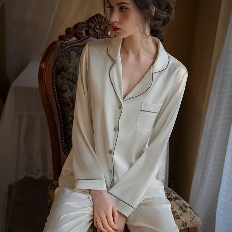 

Women's New Spring Autumn Silk Pajamas Set Lightweight Long Sleeve Cardigan Trousers Perfect Lounging Outdoor Sleep Wear XXL