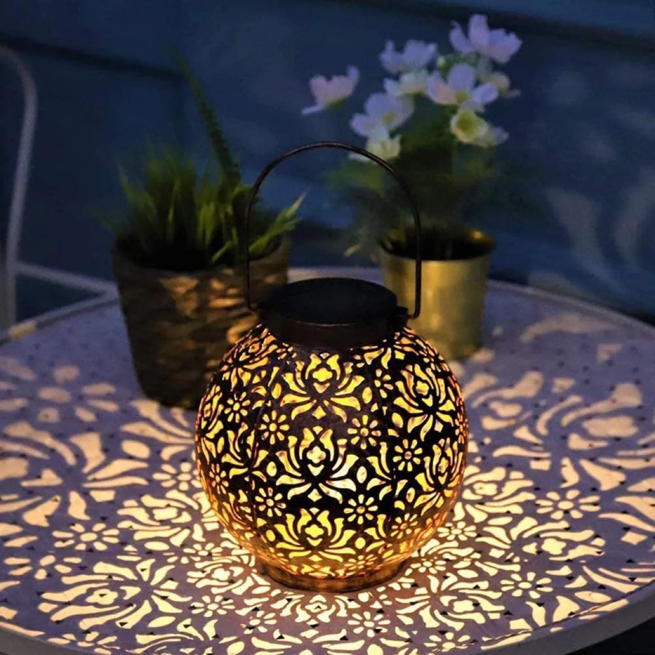 

Wrought Iron Hollow Projection Lantern, Courtyard Lights, Garden Landscape Atmosphere Arrangement, Decorative Lights