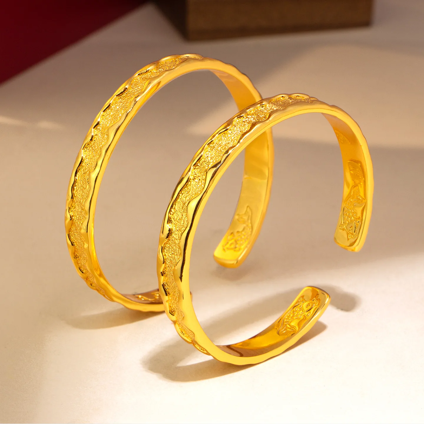 9999 gold ancient-style engraved double goldfish lava bracelet - high-end open-ended ring for children, wholesale available