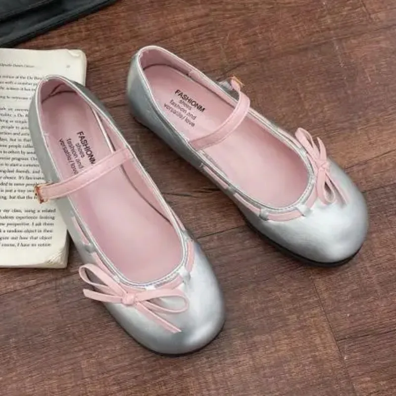 Buty damskie z kokardką 2024 Sandały na niskim obcasie Sznurowane letnie nowe Mary Jane Obuwie damskie Okrągłe palce Grube podeszwy Sandały