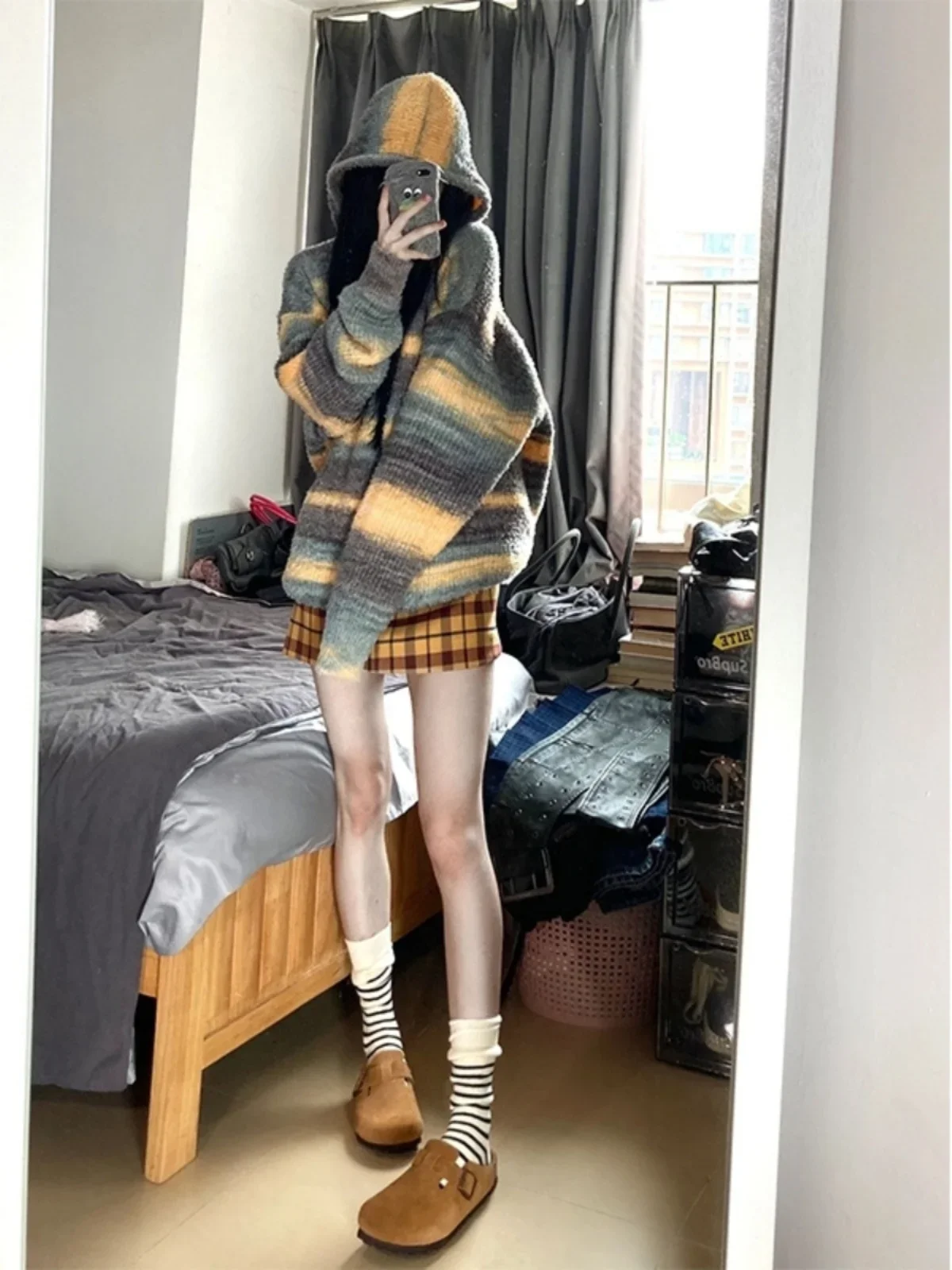 Autumn and Winter Hot Item Contrasting Stripes Lazy Style Soft and Sticky Hooded Knitted Sweater