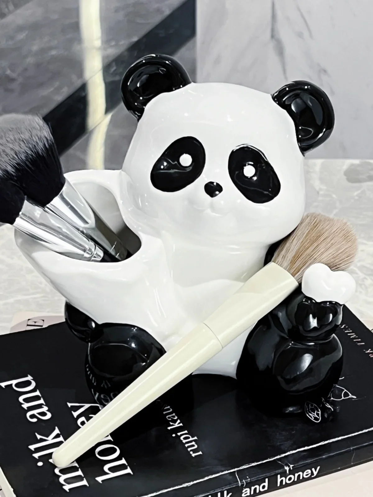 Panda tissue box, living room ceramic box, creative home storage decoration