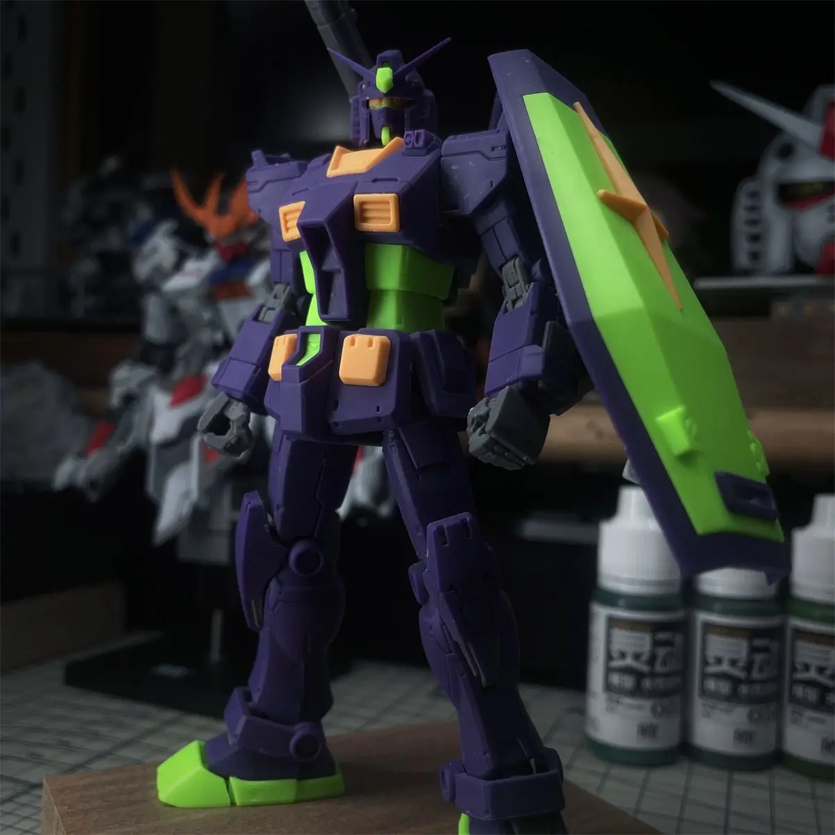 1/144 Scale HG RX-78-2 Purple Unit 01 Ver Assembly Model Kit Plastic Robot Action Figure Collectible Toy for Hobbyists