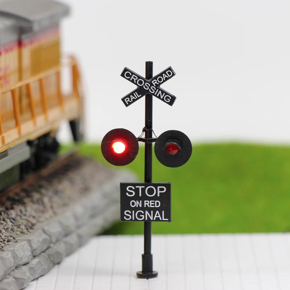 HO Scale 1:87 Railroad Crossing Signal Stop on Red Signal 2-LEDs Evemodel JTD877R