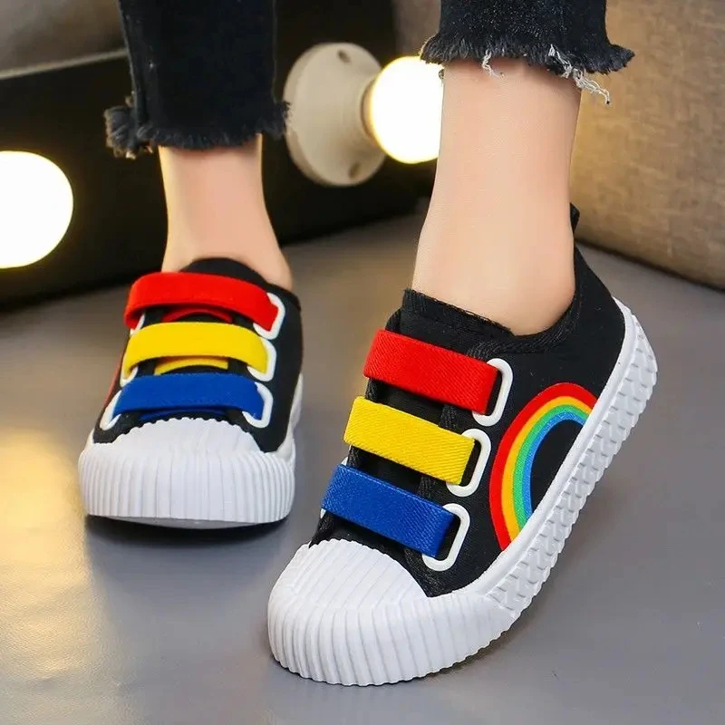 Zapatillas de deporte de lona para niños y niñas, zapatos planos informales transpirables a la moda, mocasines de tenis para niños pequeños, 2023