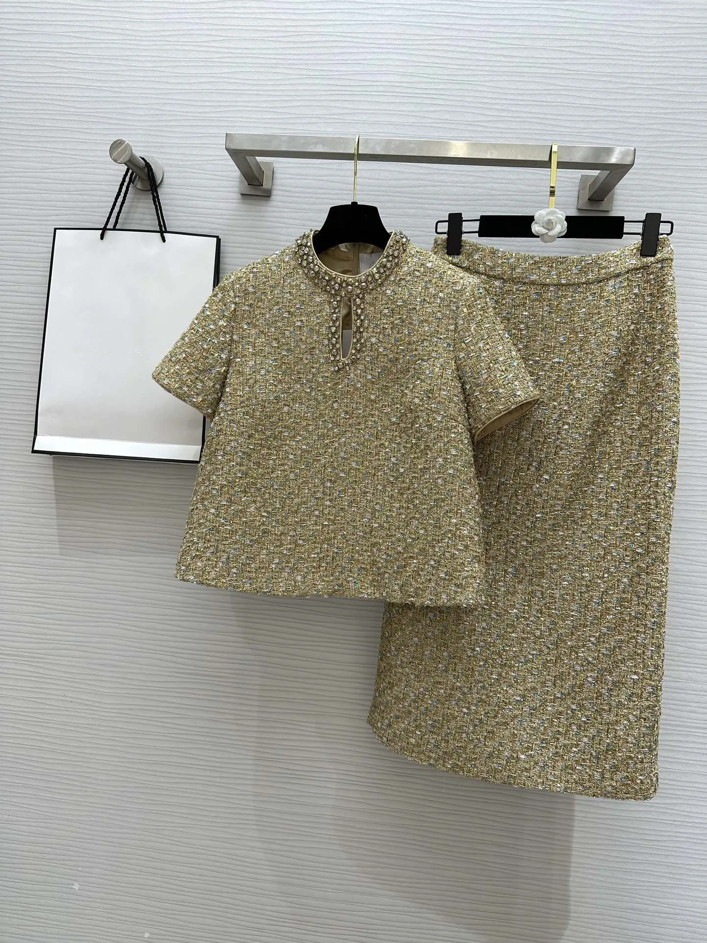 2024 Autumn New Women's Clothing Elegant temperament, gold rhinestone exquisite coarse woolen suit 0822