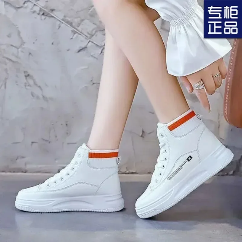 Wiosenne damskie trampki na platformie High Top Fashion Breathable White Sport Shoe PU Leather Tennis for Women Baskets Femme Compensées