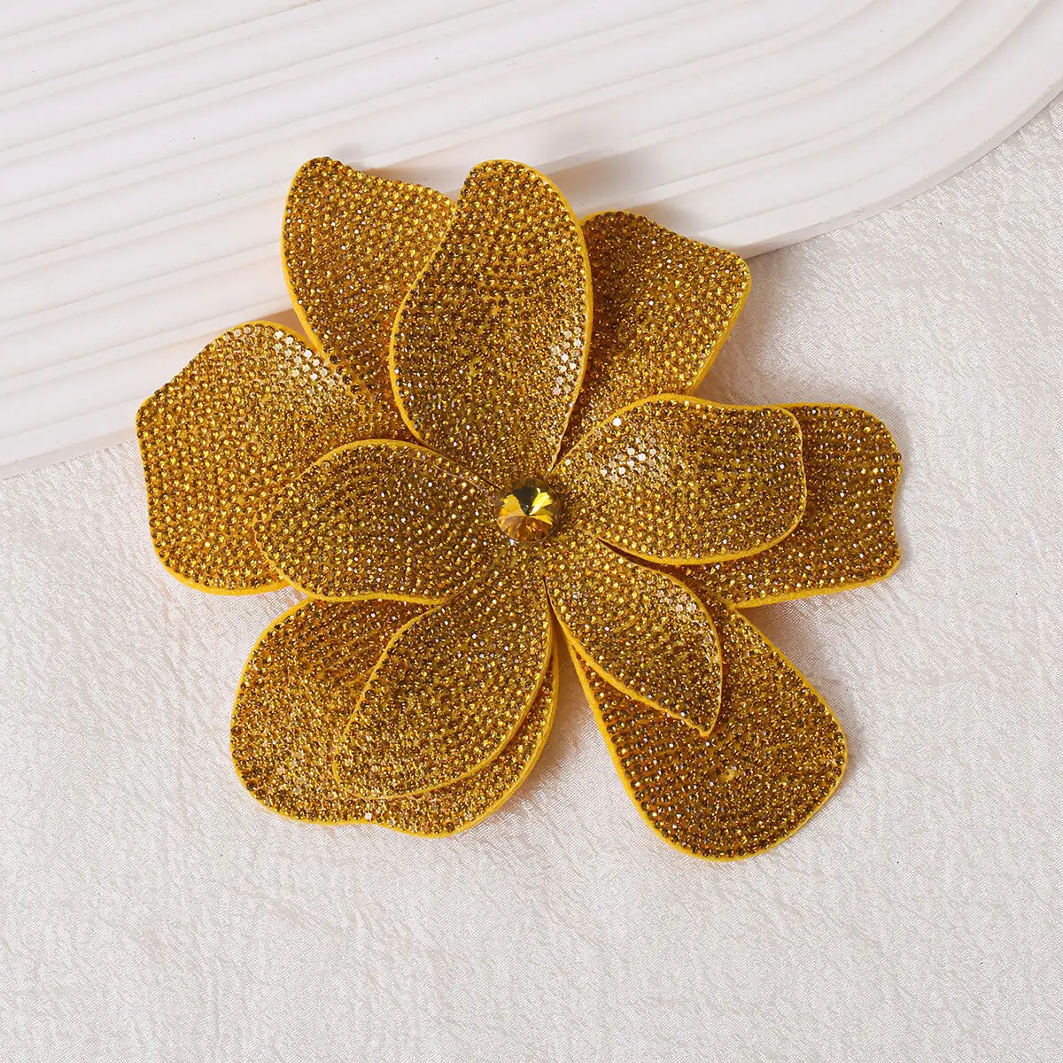 1 Stück Dreidimensionale Strass-Blumenapplikation Funkelnde DIY-Bastelzubehör Glitzernde Aufnäh-Applikation zur Verzierung – Detail 11