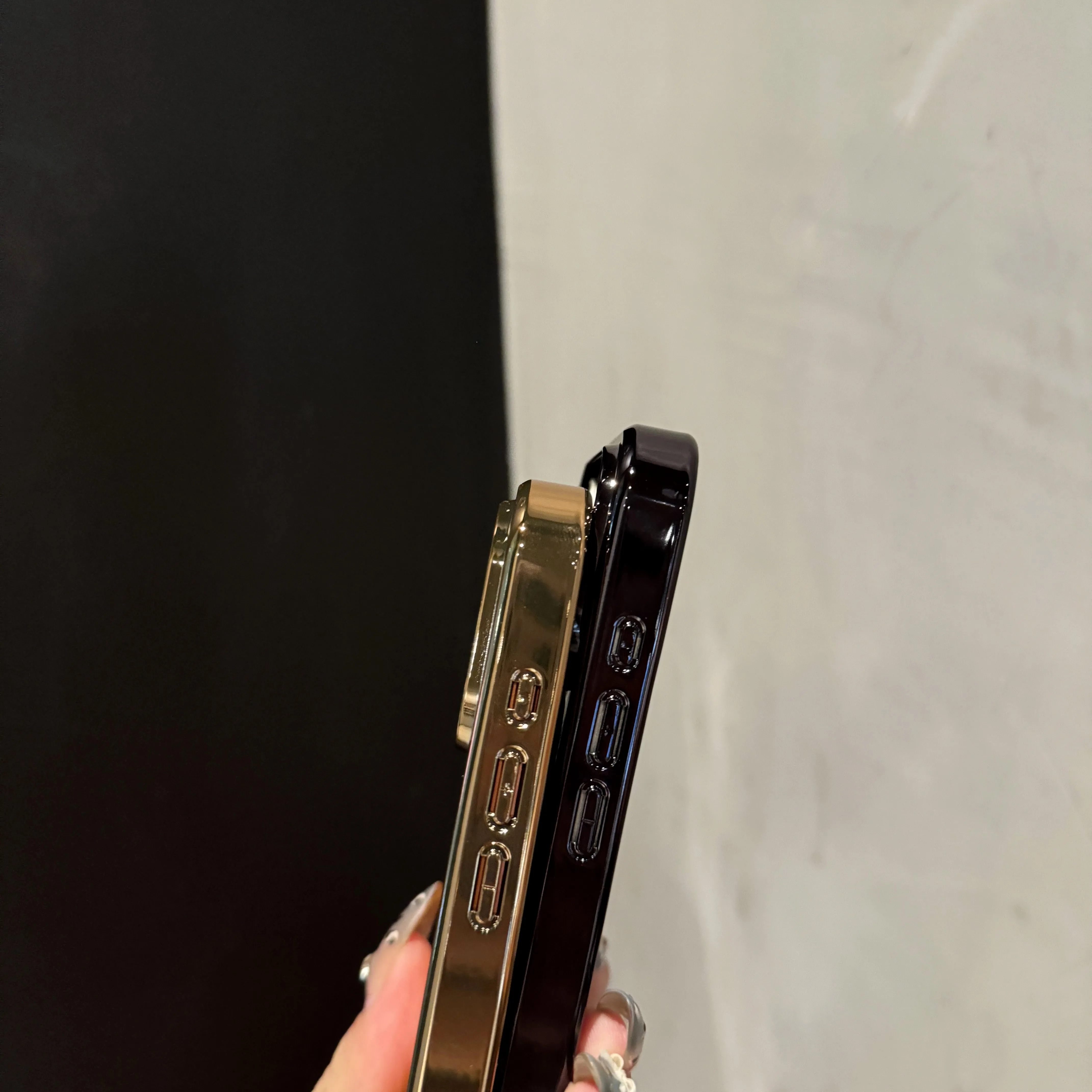 Luxury Electroplated Large Windows Hole CDW Phone case for iPhone 17 Air 16 15 14 Plus 13 12 ProMax Shockproof Bumper Back Cover